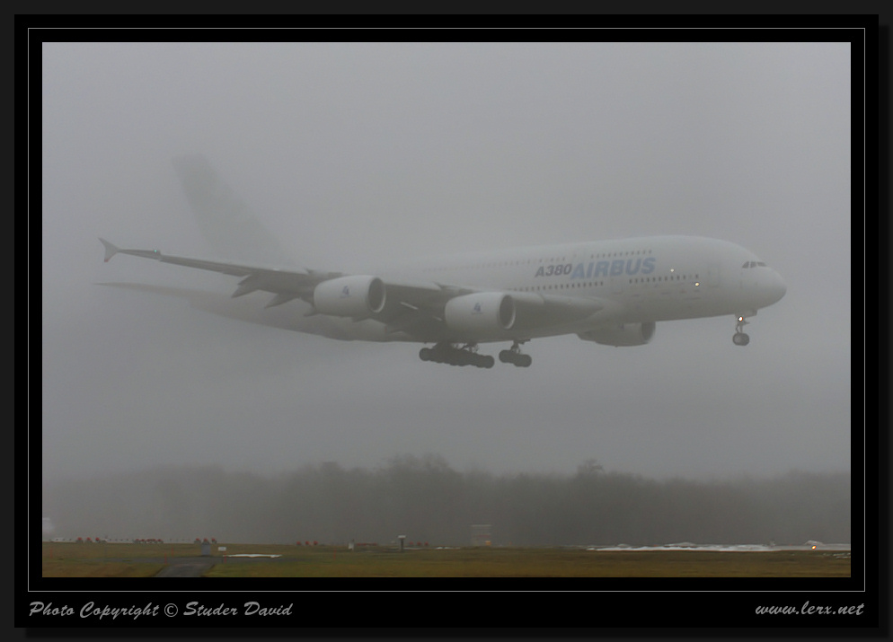 002_A380_Geneve_210110.jpg
